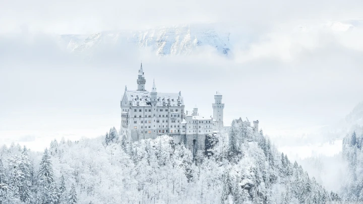 Winter Majesty at the Castle